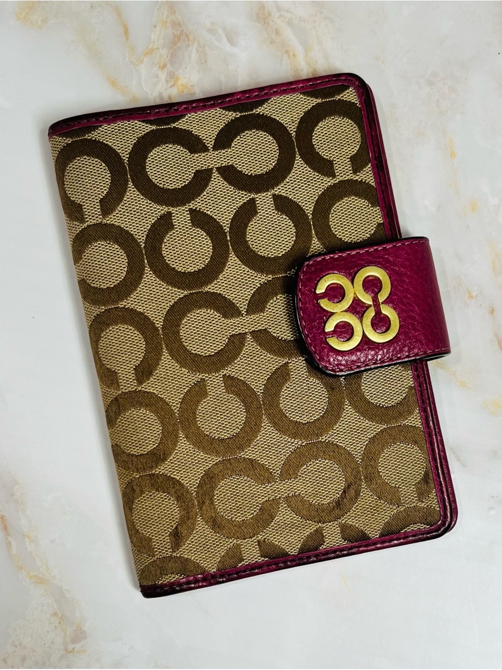 Coach Khaki/Berry Signature "Op Art" Jacquard Agenda